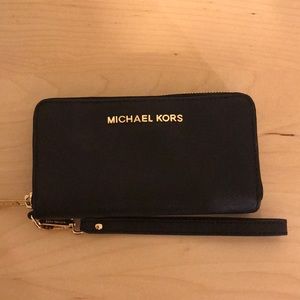 Michael Kors Clutch/Wallet/Wristlet